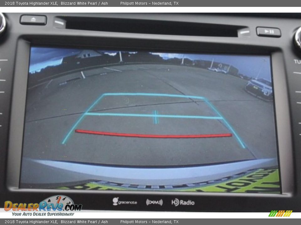 2018 Toyota Highlander XLE Blizzard White Pearl / Ash Photo #15