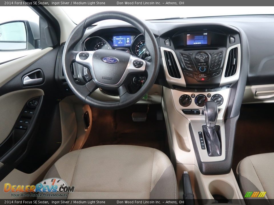 2014 Ford Focus SE Sedan Ingot Silver / Medium Light Stone Photo #13