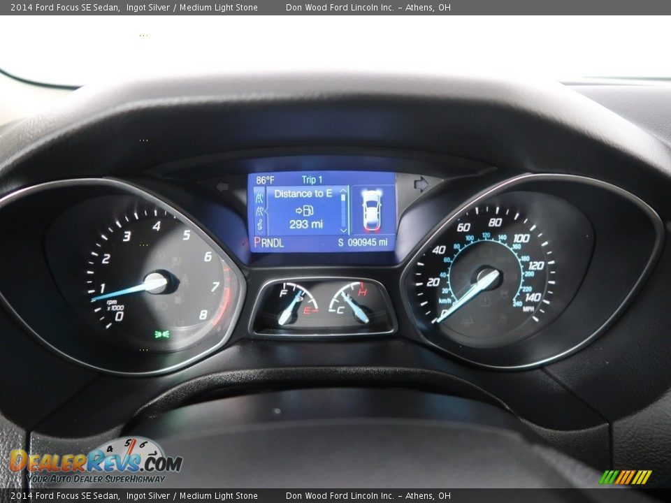 2014 Ford Focus SE Sedan Ingot Silver / Medium Light Stone Photo #18
