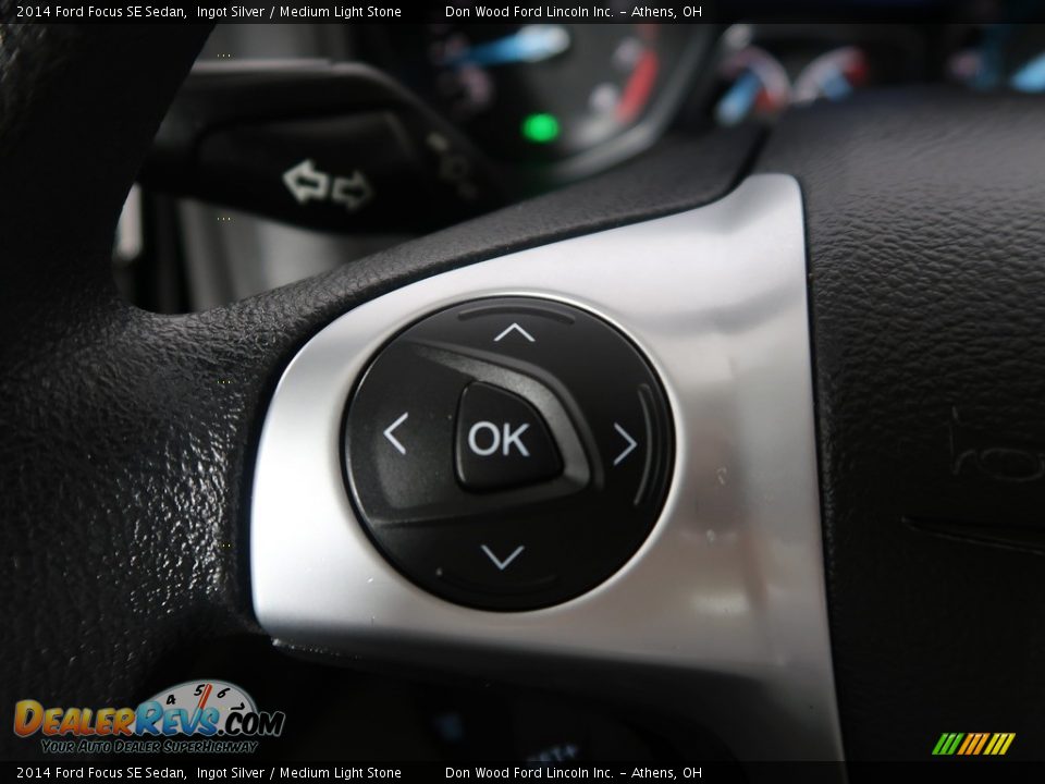 2014 Ford Focus SE Sedan Ingot Silver / Medium Light Stone Photo #35