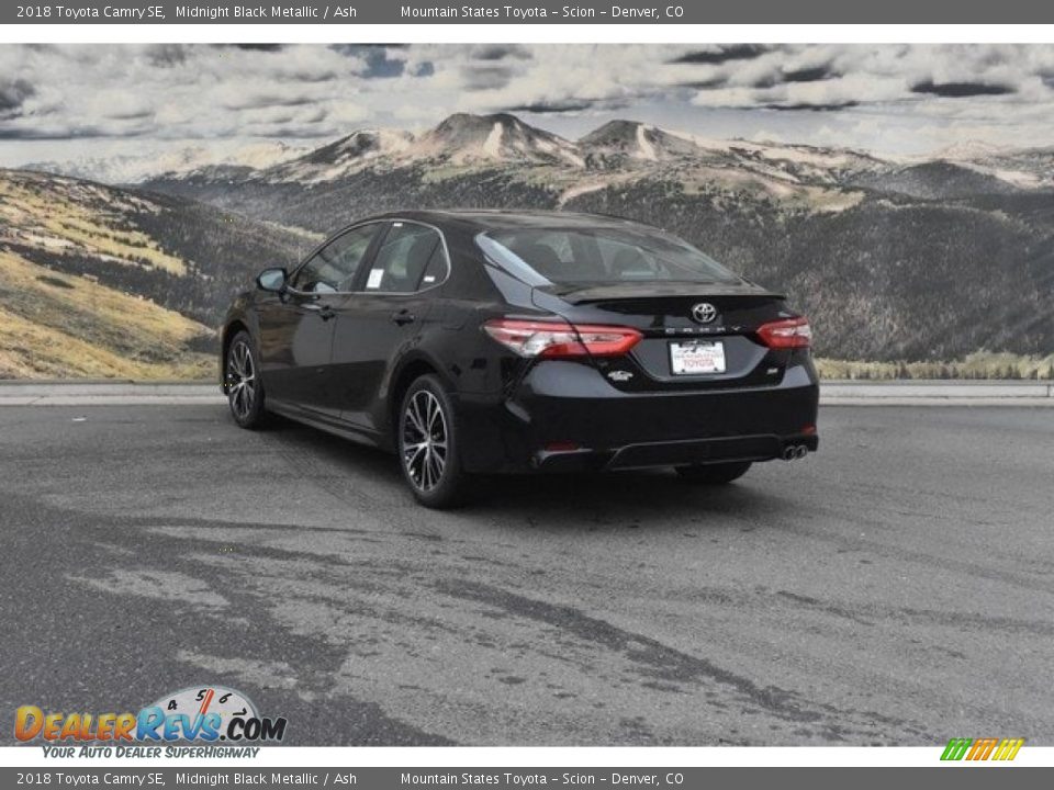 2018 Toyota Camry SE Midnight Black Metallic / Ash Photo #3