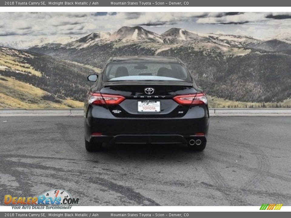 2018 Toyota Camry SE Midnight Black Metallic / Ash Photo #4