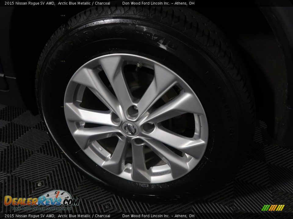 2015 Nissan Rogue SV AWD Arctic Blue Metallic / Charcoal Photo #27