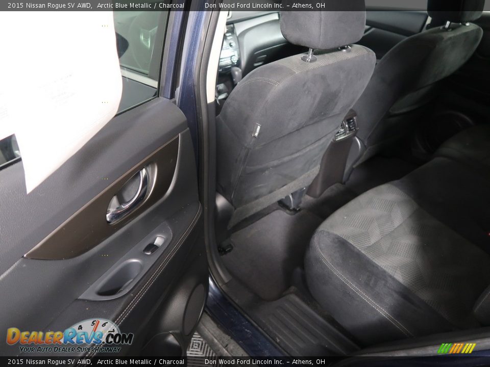 2015 Nissan Rogue SV AWD Arctic Blue Metallic / Charcoal Photo #35