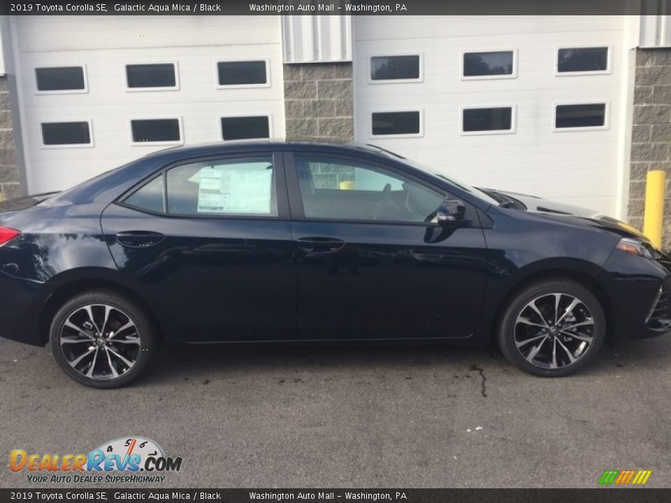 2019 Toyota Corolla SE Galactic Aqua Mica / Black Photo #2