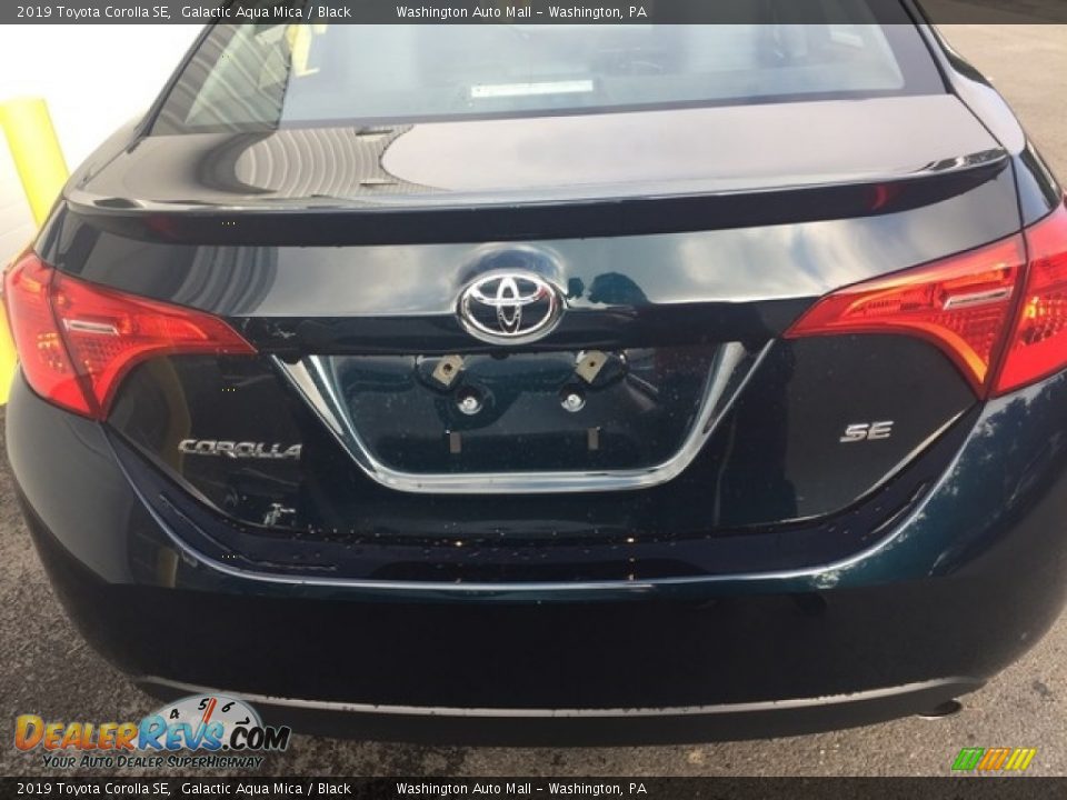 2019 Toyota Corolla SE Galactic Aqua Mica / Black Photo #4
