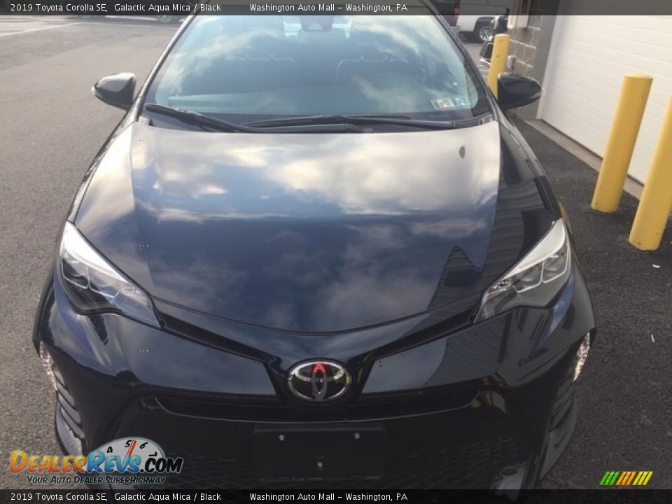 2019 Toyota Corolla SE Galactic Aqua Mica / Black Photo #6