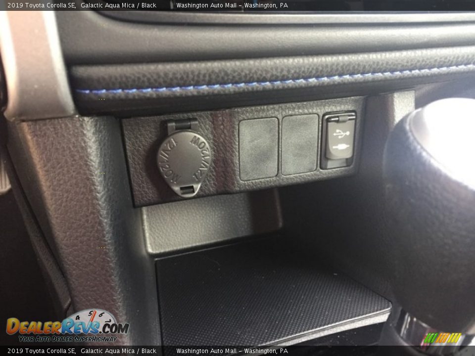2019 Toyota Corolla SE Galactic Aqua Mica / Black Photo #16