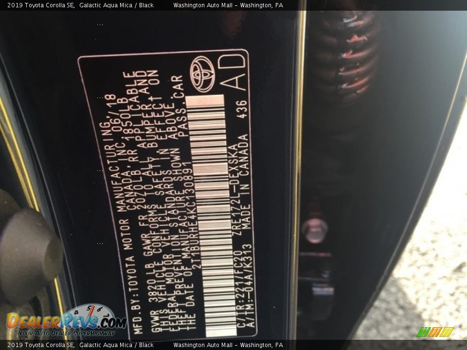 2019 Toyota Corolla SE Galactic Aqua Mica / Black Photo #19