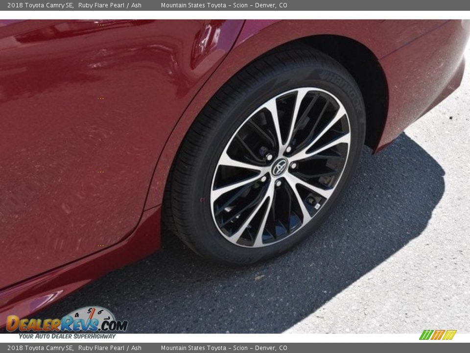 2018 Toyota Camry SE Ruby Flare Pearl / Ash Photo #33