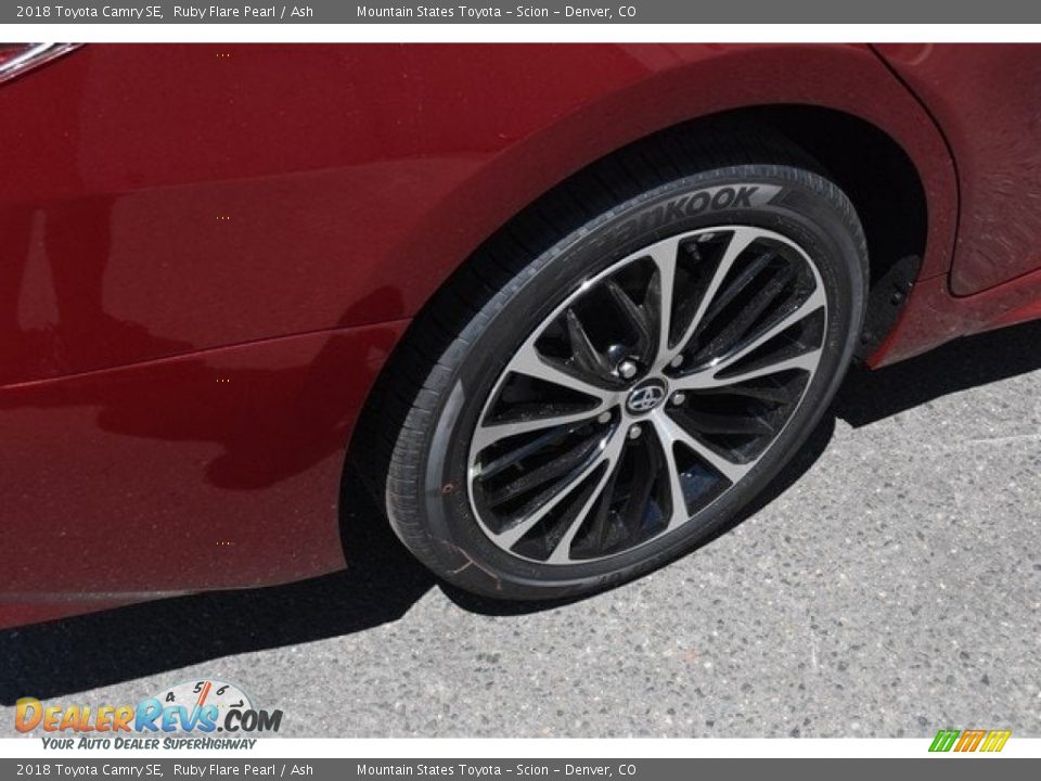 2018 Toyota Camry SE Ruby Flare Pearl / Ash Photo #34