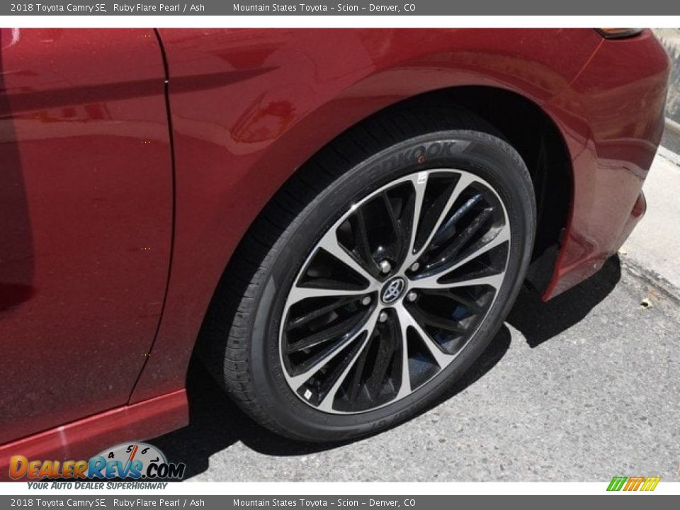 2018 Toyota Camry SE Ruby Flare Pearl / Ash Photo #35