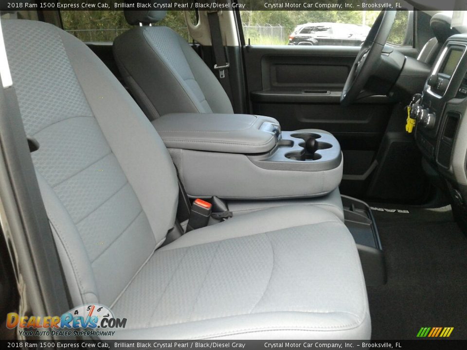 2018 Ram 1500 Express Crew Cab Brilliant Black Crystal Pearl / Black/Diesel Gray Photo #12