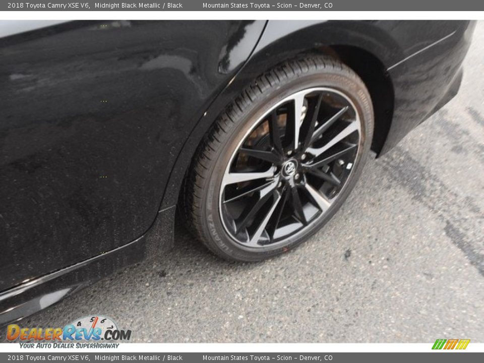 2018 Toyota Camry XSE V6 Midnight Black Metallic / Black Photo #18