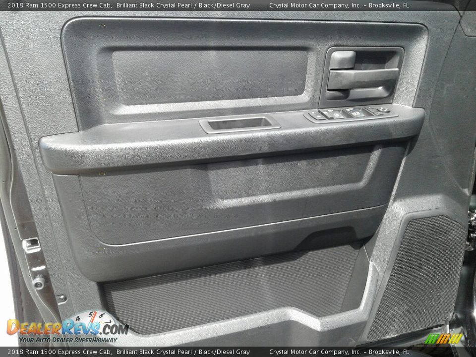 2018 Ram 1500 Express Crew Cab Brilliant Black Crystal Pearl / Black/Diesel Gray Photo #17