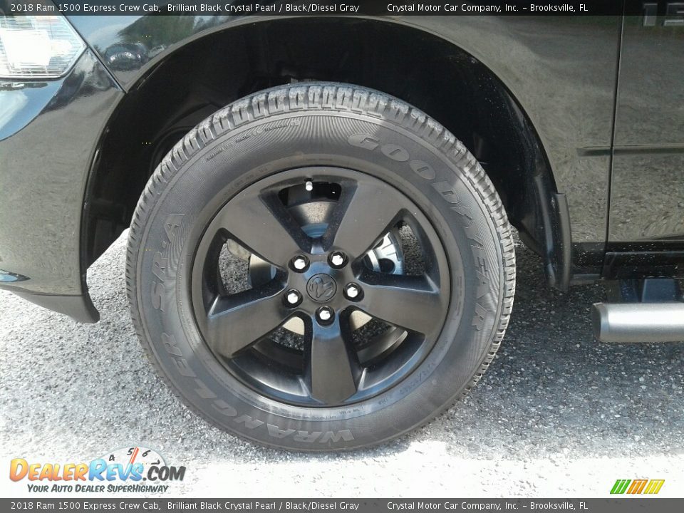 2018 Ram 1500 Express Crew Cab Brilliant Black Crystal Pearl / Black/Diesel Gray Photo #20