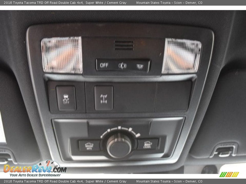 2018 Toyota Tacoma TRD Off Road Double Cab 4x4 Super White / Cement Gray Photo #9