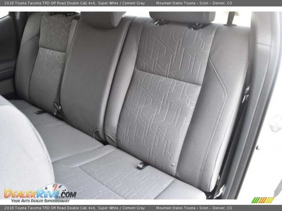 2018 Toyota Tacoma TRD Off Road Double Cab 4x4 Super White / Cement Gray Photo #16
