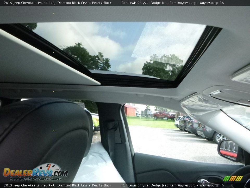 2019 Jeep Cherokee Limited 4x4 Diamond Black Crystal Pearl / Black Photo #13