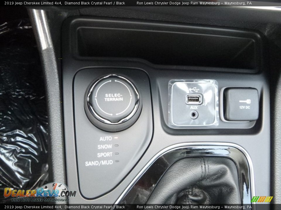 2019 Jeep Cherokee Limited 4x4 Diamond Black Crystal Pearl / Black Photo #20