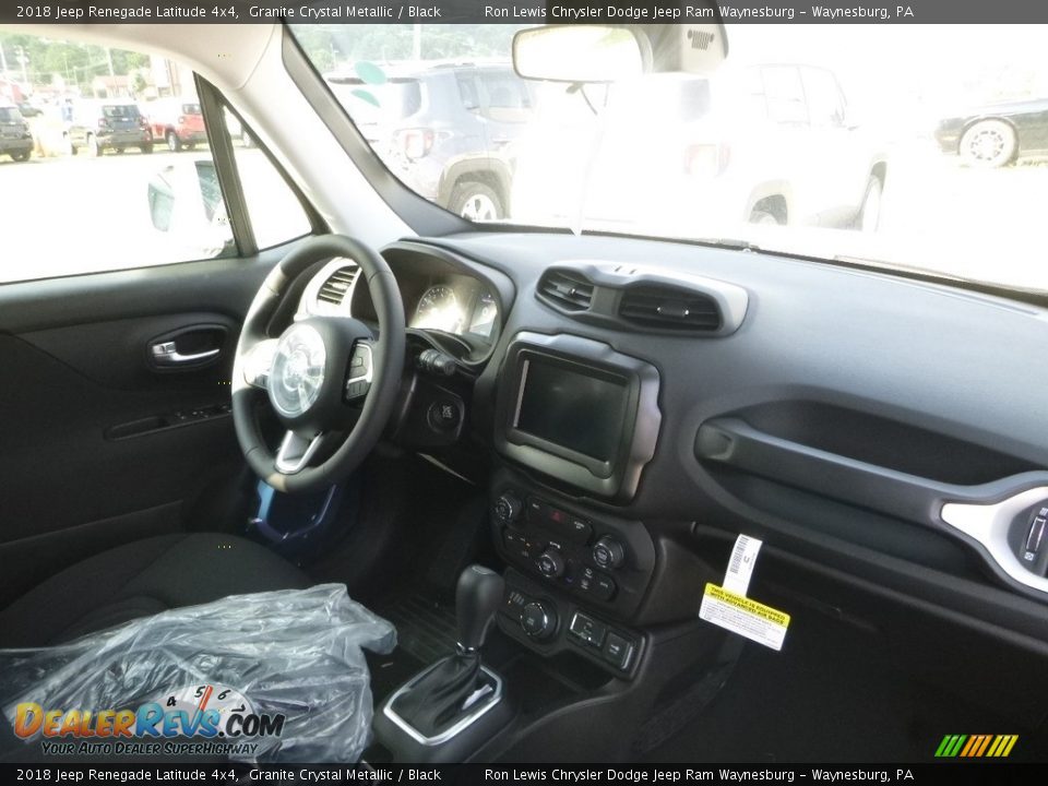 2018 Jeep Renegade Latitude 4x4 Granite Crystal Metallic / Black Photo #10
