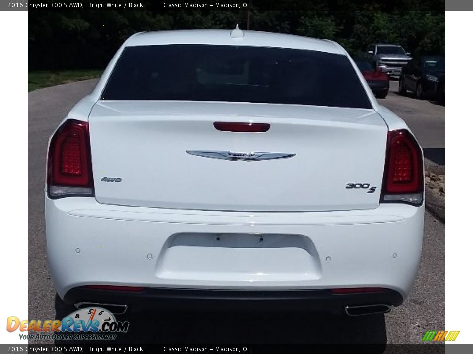 2016 Chrysler 300 S AWD Bright White / Black Photo #3
