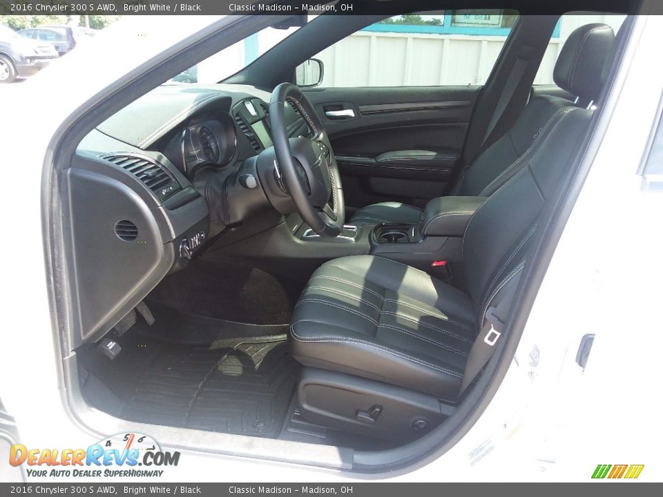2016 Chrysler 300 S AWD Bright White / Black Photo #6