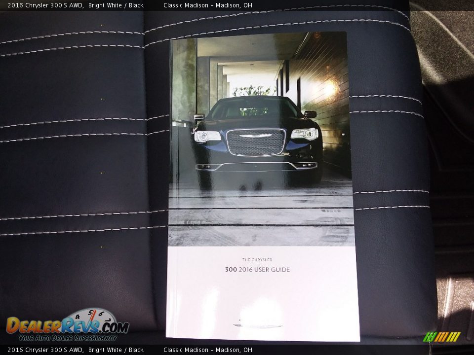 2016 Chrysler 300 S AWD Bright White / Black Photo #23