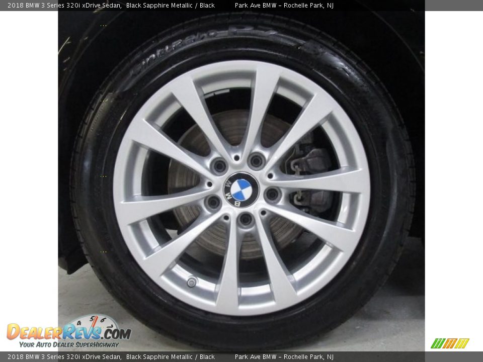 2018 BMW 3 Series 320i xDrive Sedan Black Sapphire Metallic / Black Photo #31