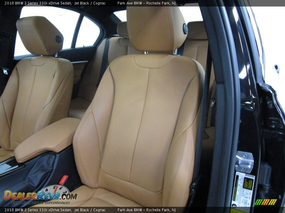 2018 BMW 3 Series 330i xDrive Sedan Jet Black / Cognac Photo #11
