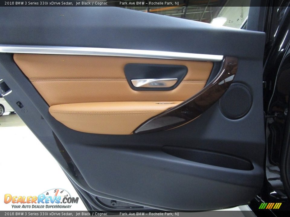 2018 BMW 3 Series 330i xDrive Sedan Jet Black / Cognac Photo #13