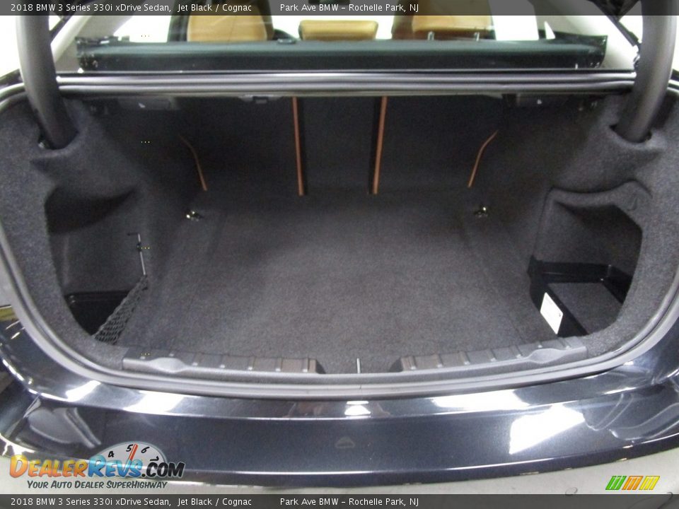 2018 BMW 3 Series 330i xDrive Sedan Jet Black / Cognac Photo #23