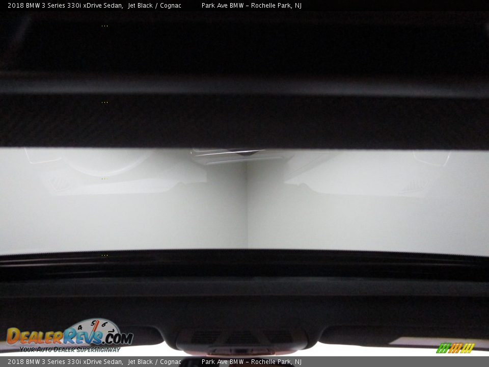 2018 BMW 3 Series 330i xDrive Sedan Jet Black / Cognac Photo #24