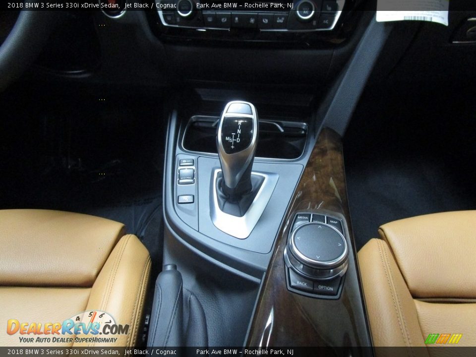 2018 BMW 3 Series 330i xDrive Sedan Jet Black / Cognac Photo #30