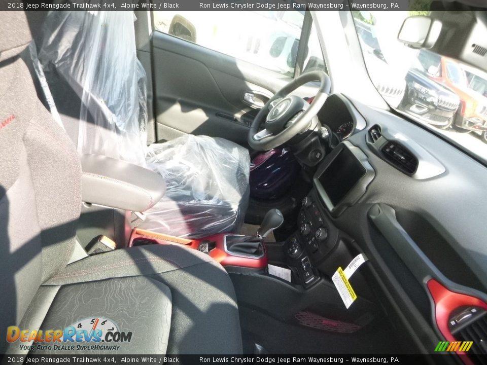 2018 Jeep Renegade Trailhawk 4x4 Alpine White / Black Photo #8