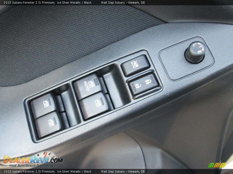 2015 Subaru Forester 2.5i Premium Ice Silver Metallic / Black Photo #15