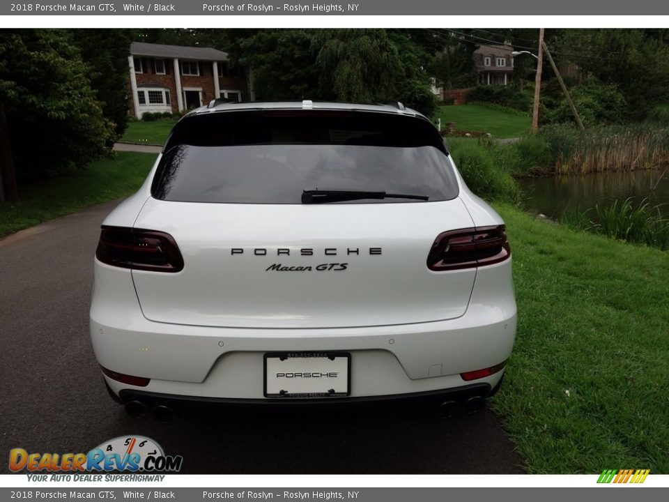 2018 Porsche Macan GTS White / Black Photo #5