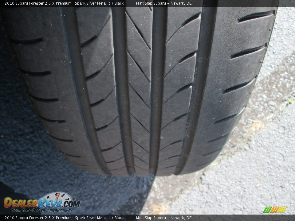 2010 Subaru Forester 2.5 X Premium Spark Silver Metallic / Black Photo #24