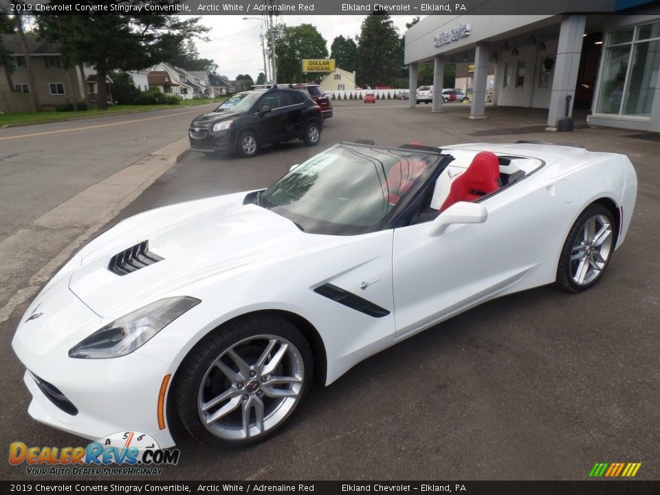 Front 3/4 View of 2019 Chevrolet Corvette Stingray Convertible Photo #1