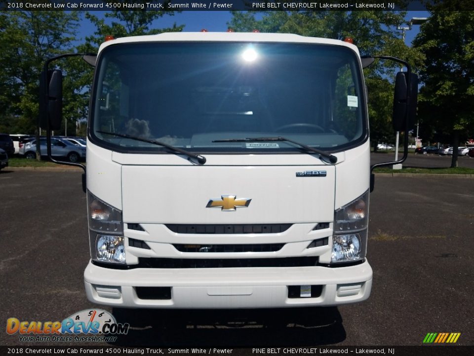 2018 Chevrolet Low Cab Forward 4500 Hauling Truck Summit White / Pewter Photo #2