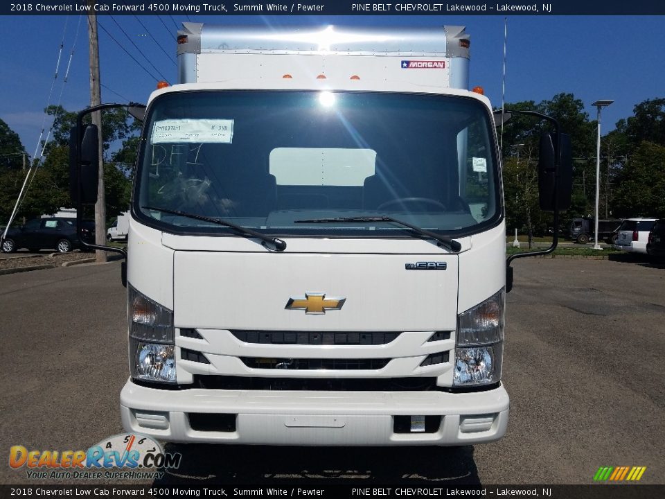 2018 Chevrolet Low Cab Forward 4500 Moving Truck Summit White / Pewter Photo #2