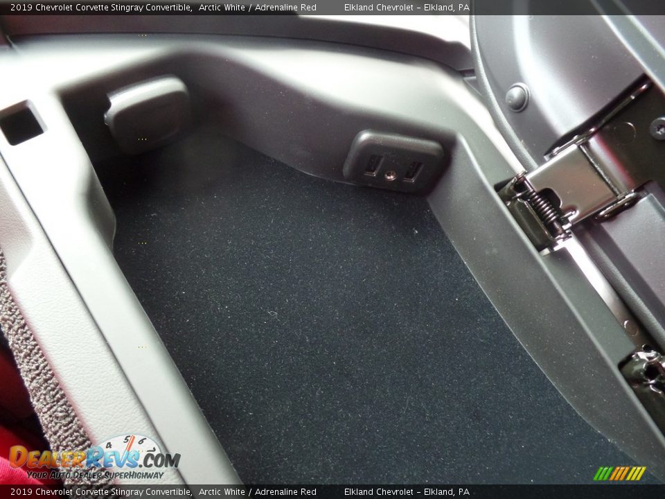 2019 Chevrolet Corvette Stingray Convertible Arctic White / Adrenaline Red Photo #33