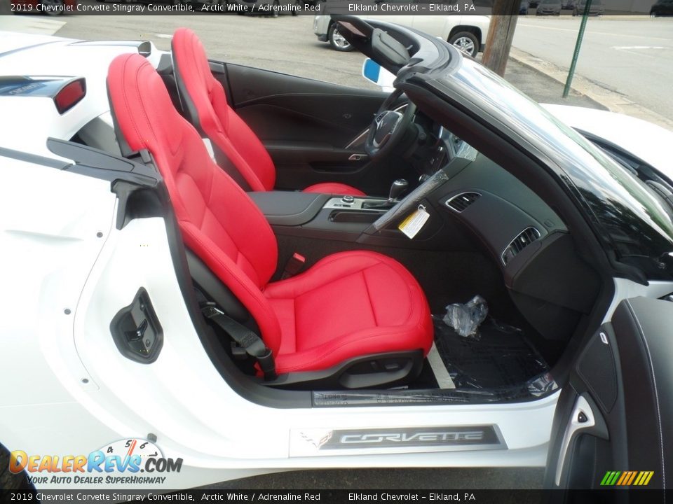 Front Seat of 2019 Chevrolet Corvette Stingray Convertible Photo #34
