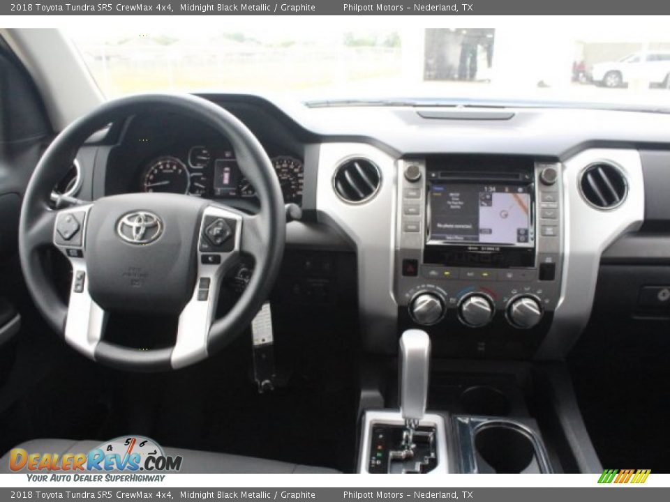 2018 Toyota Tundra SR5 CrewMax 4x4 Midnight Black Metallic / Graphite Photo #25