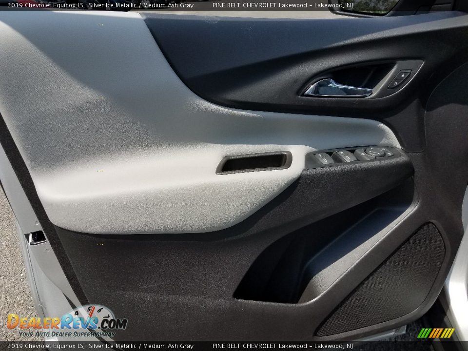 2019 Chevrolet Equinox LS Silver Ice Metallic / Medium Ash Gray Photo #8