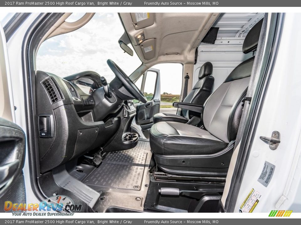 2017 Ram ProMaster 2500 High Roof Cargo Van Bright White / Gray Photo #19