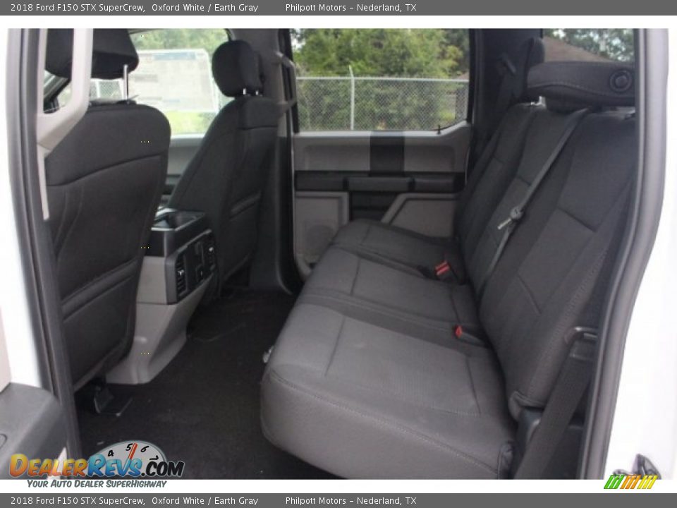 2018 Ford F150 STX SuperCrew Oxford White / Earth Gray Photo #23
