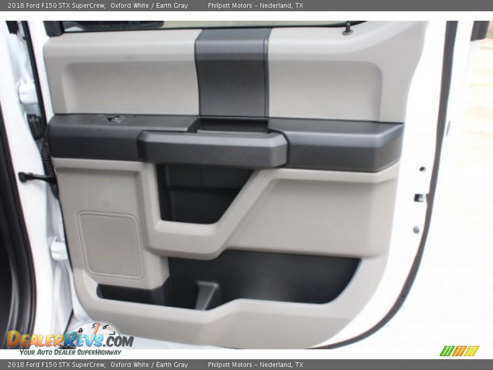 2018 Ford F150 STX SuperCrew Oxford White / Earth Gray Photo #27