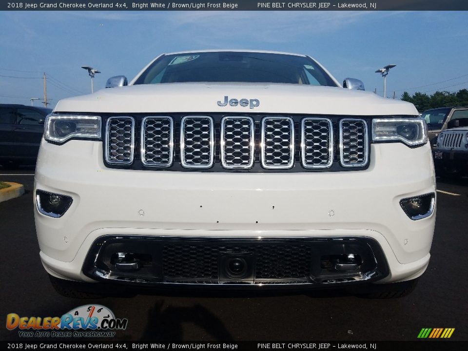 2018 Jeep Grand Cherokee Overland 4x4 Bright White / Brown/Light Frost Beige Photo #2