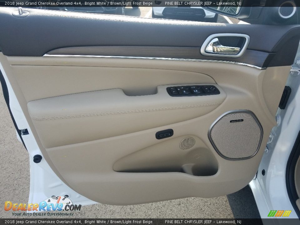 2018 Jeep Grand Cherokee Overland 4x4 Bright White / Brown/Light Frost Beige Photo #6